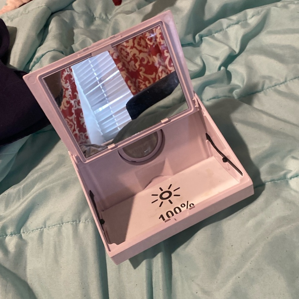 Phone protector box - Picture 2 of 2